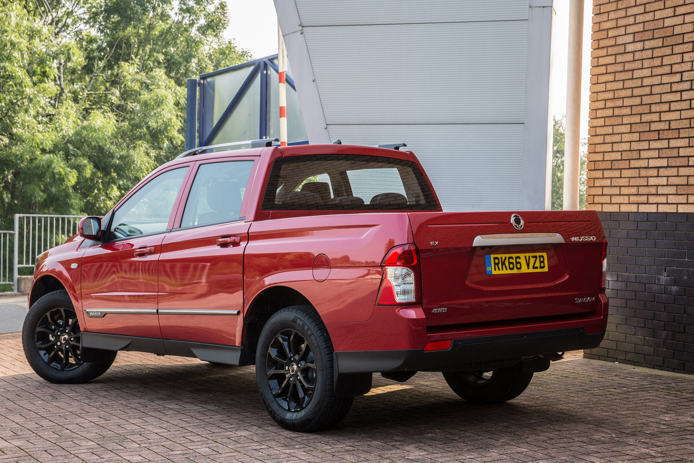 SsangYong Musso - rear three quarter