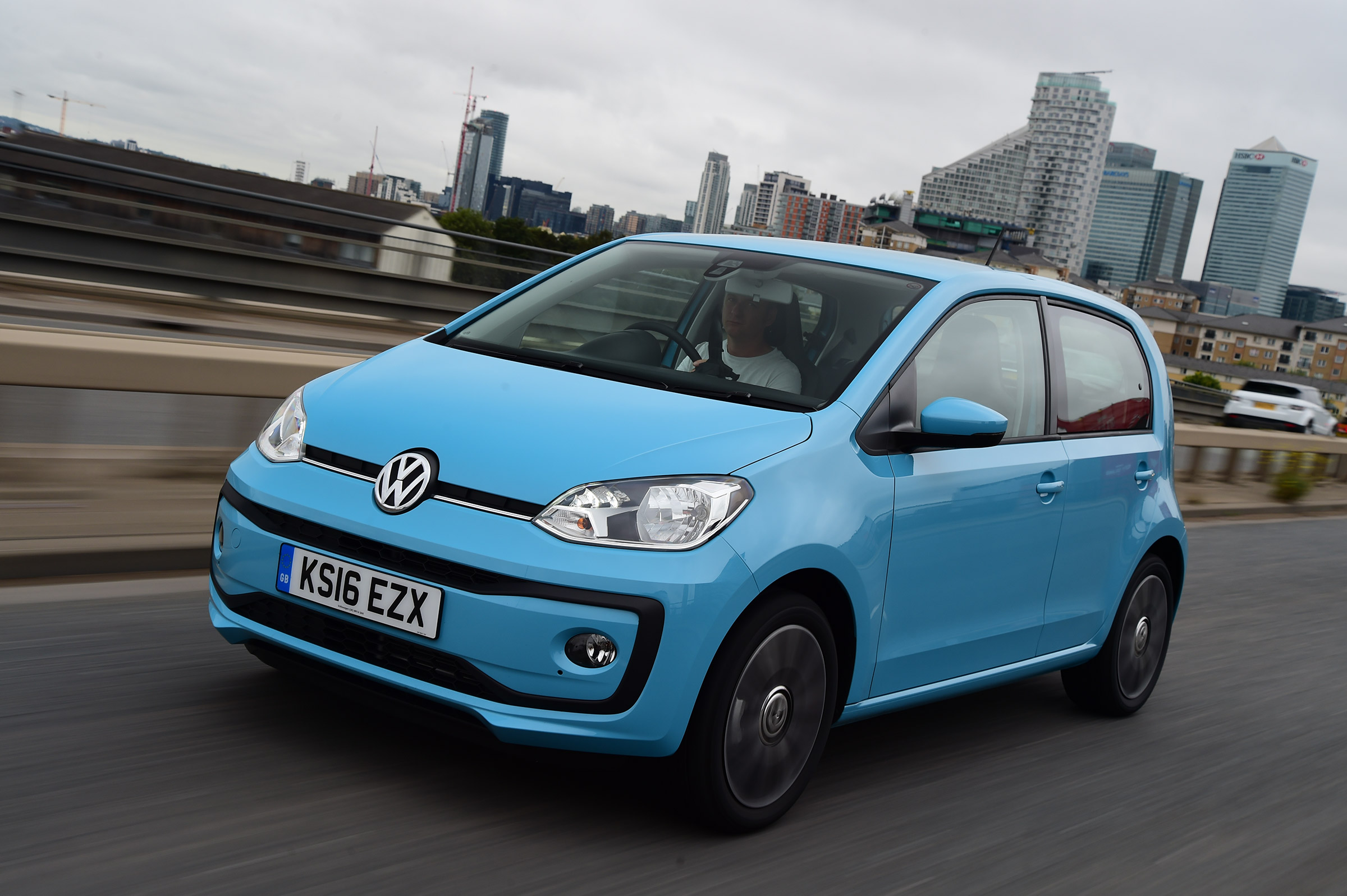 Volkswagen up! - front