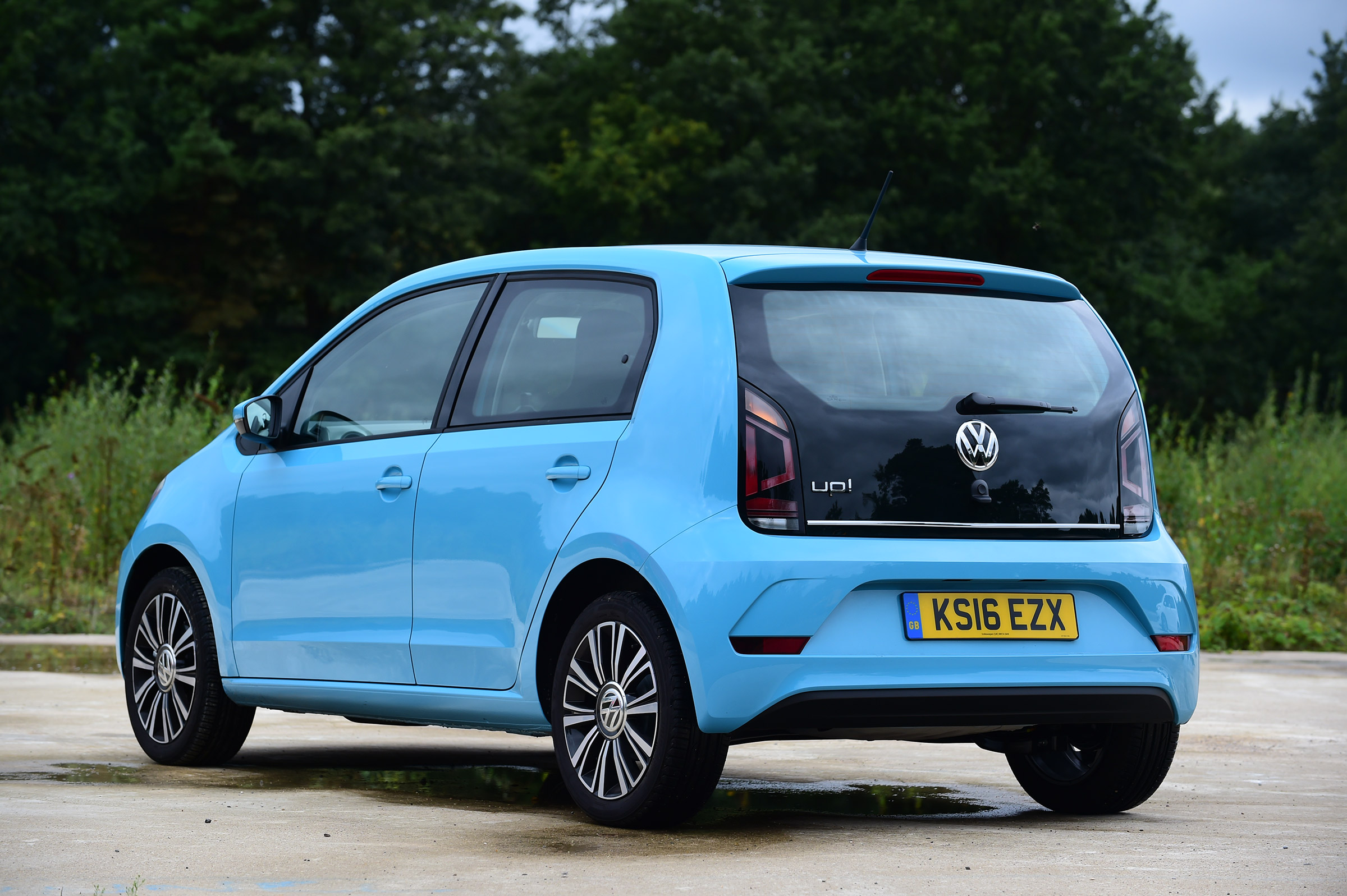 Volkswagen up! - rear static