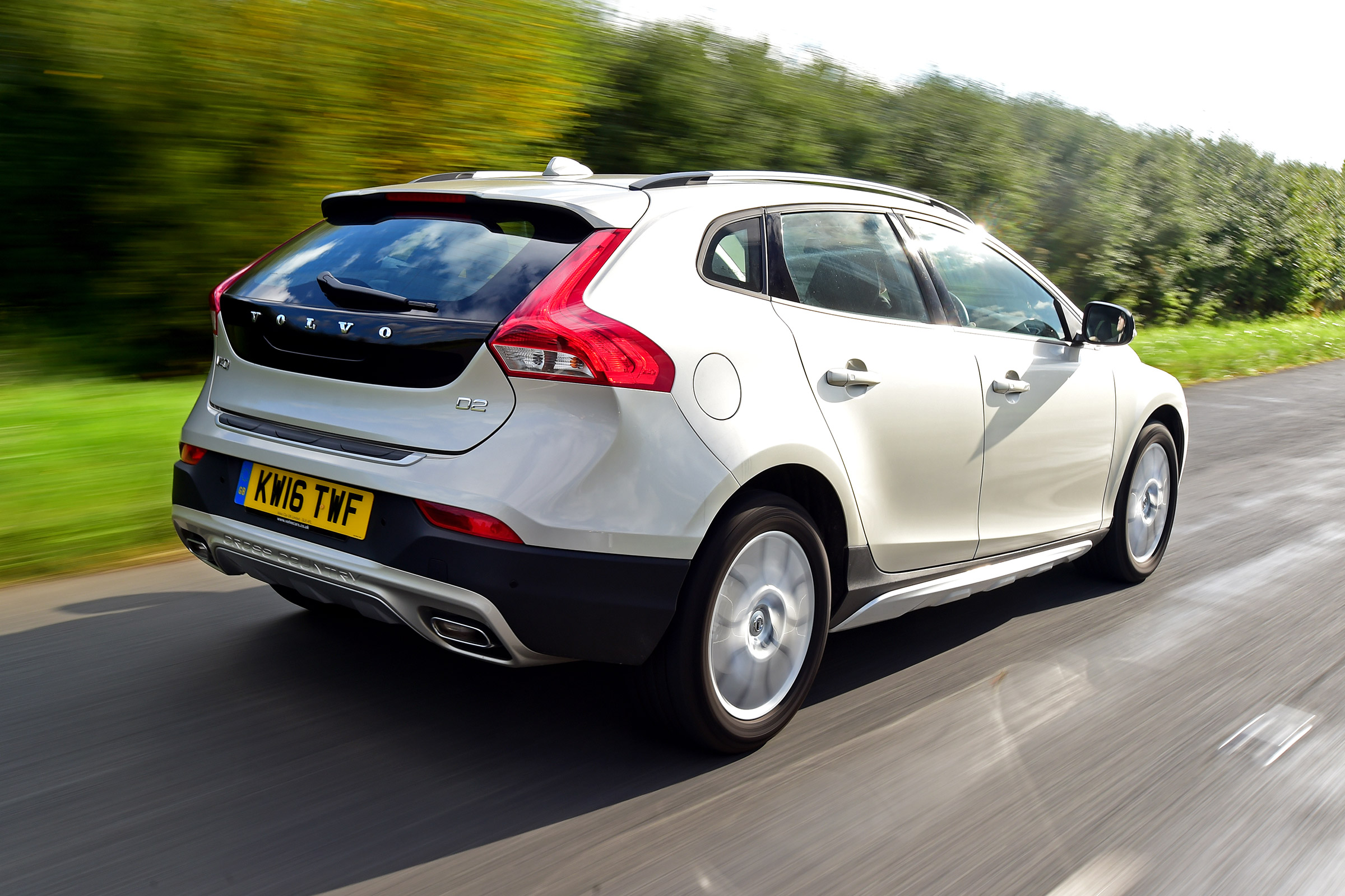 Volvo V40 Cross Country - rear