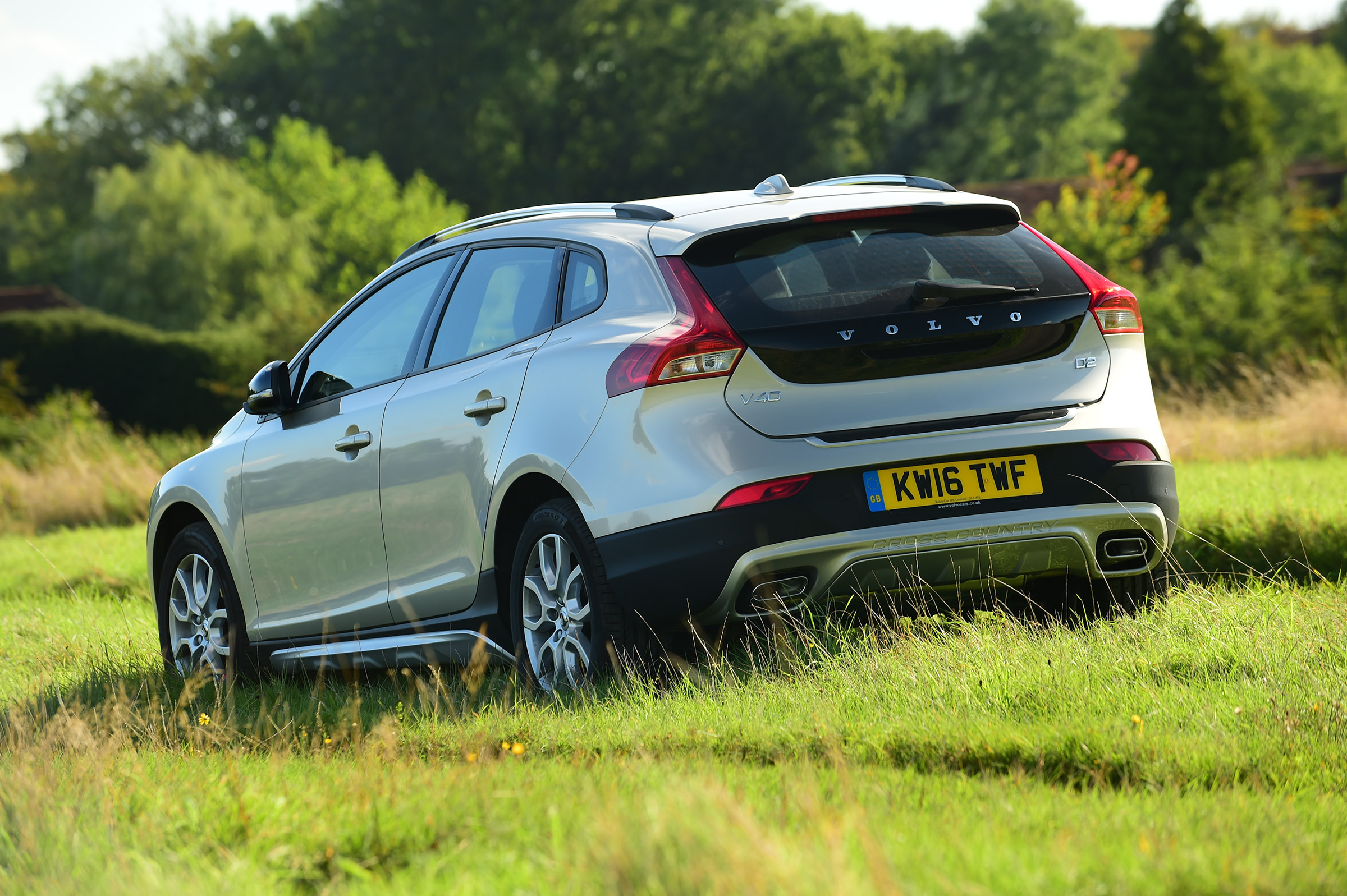 Volvo V40 Cross Country - off-road