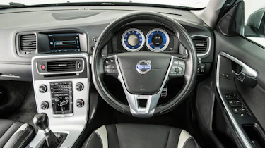 Used Volvo V60 - dash