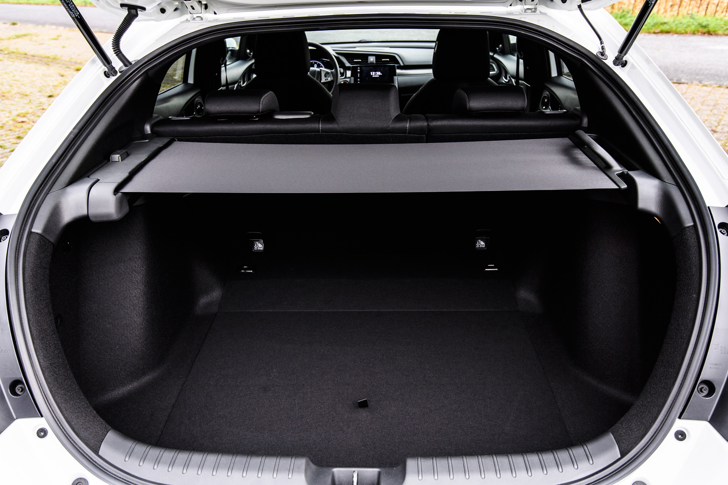 Honda Civic 2016 prototype - boot