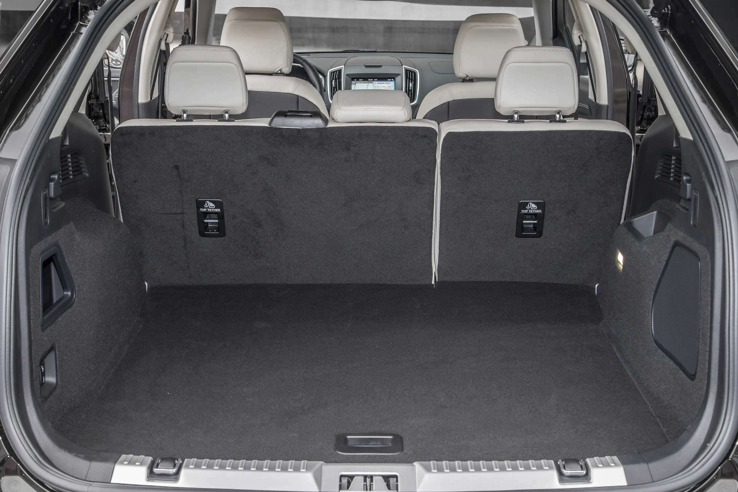 Ford Edge Vignale - boot
