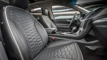 Ford Edge Vignale - front seats