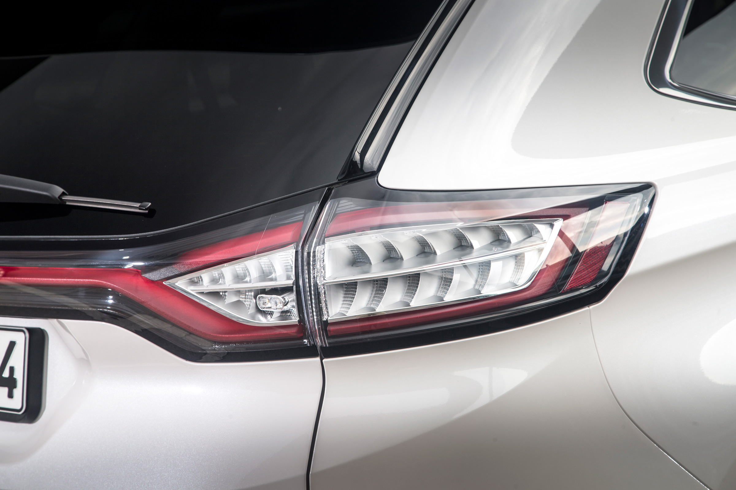 Ford Edge Vignale - rear light