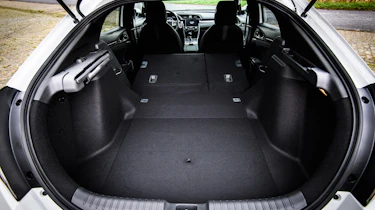 Honda Civic 2016 prototype - boot seats down