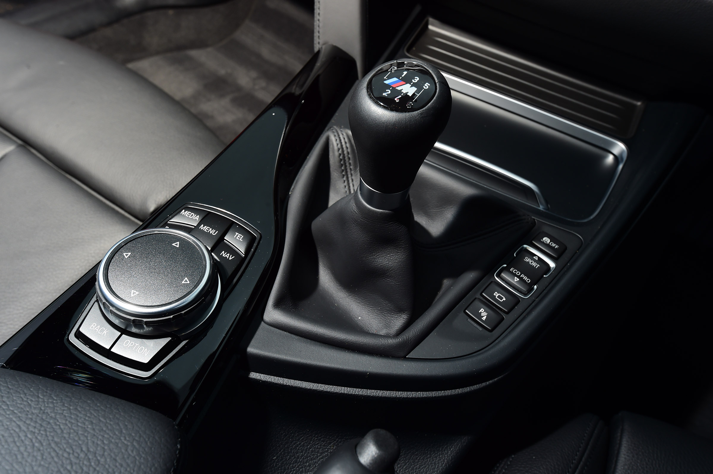BMW 340i - gearstick