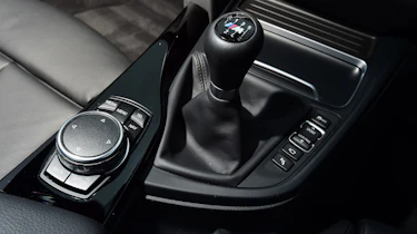 BMW 340i - gearstick