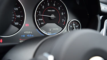 BMW 340i - dials