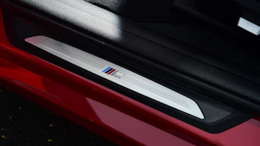 BMW 340i - sill