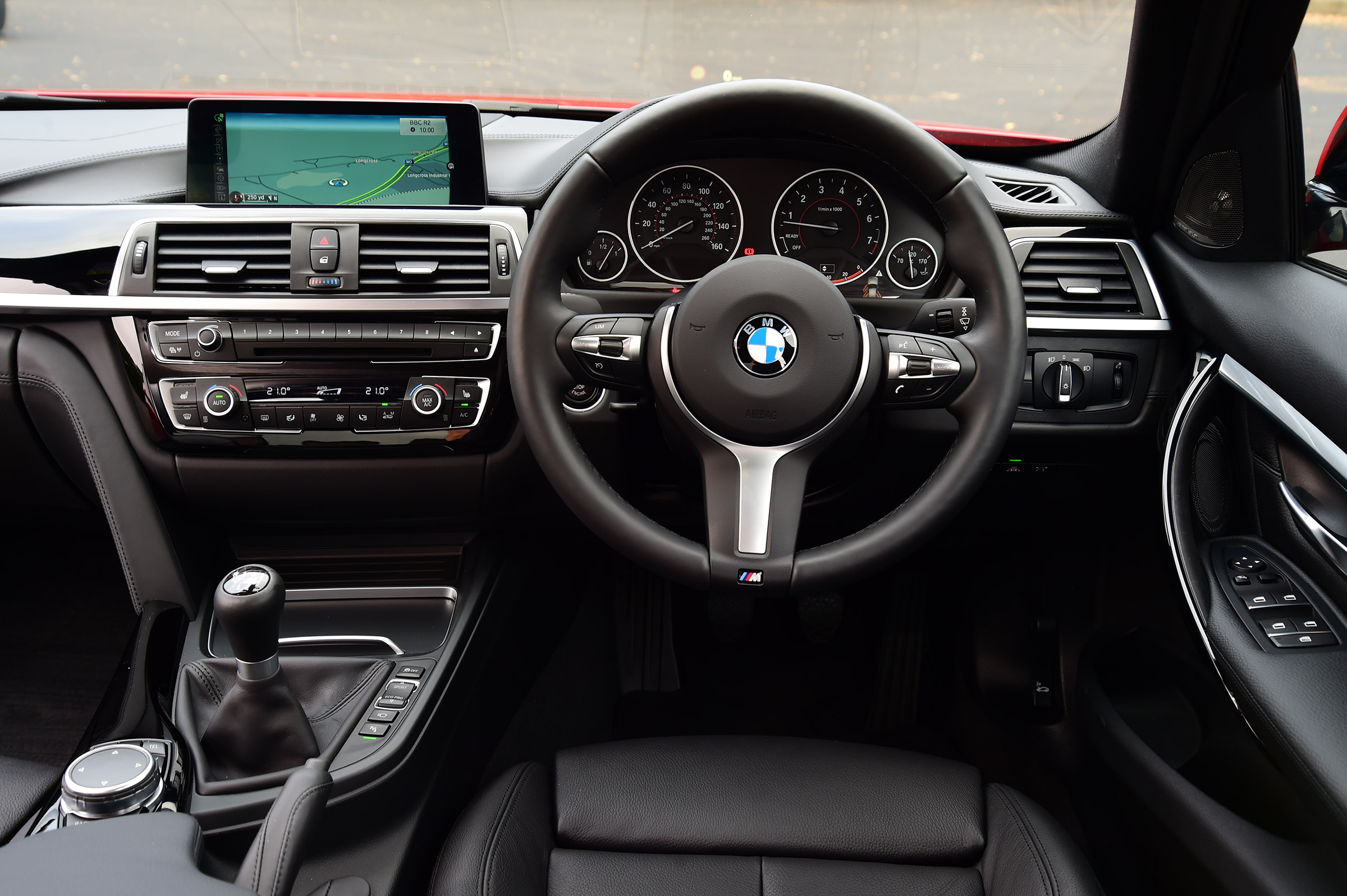 BMW 340i - dash