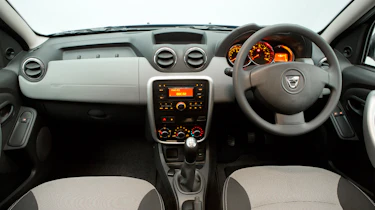 Used Dacia Duster - dash