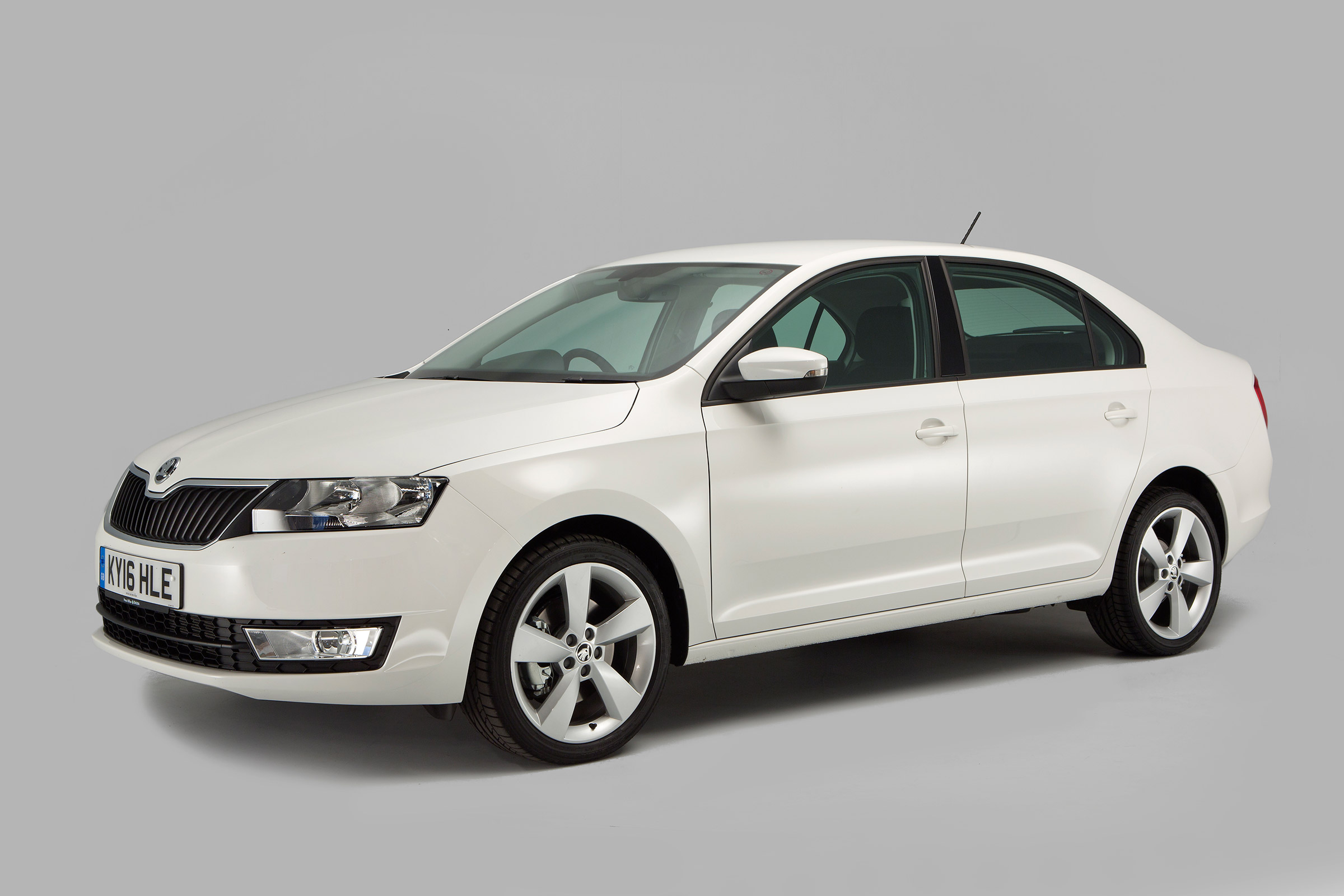 Used Skoda Rapid - front
