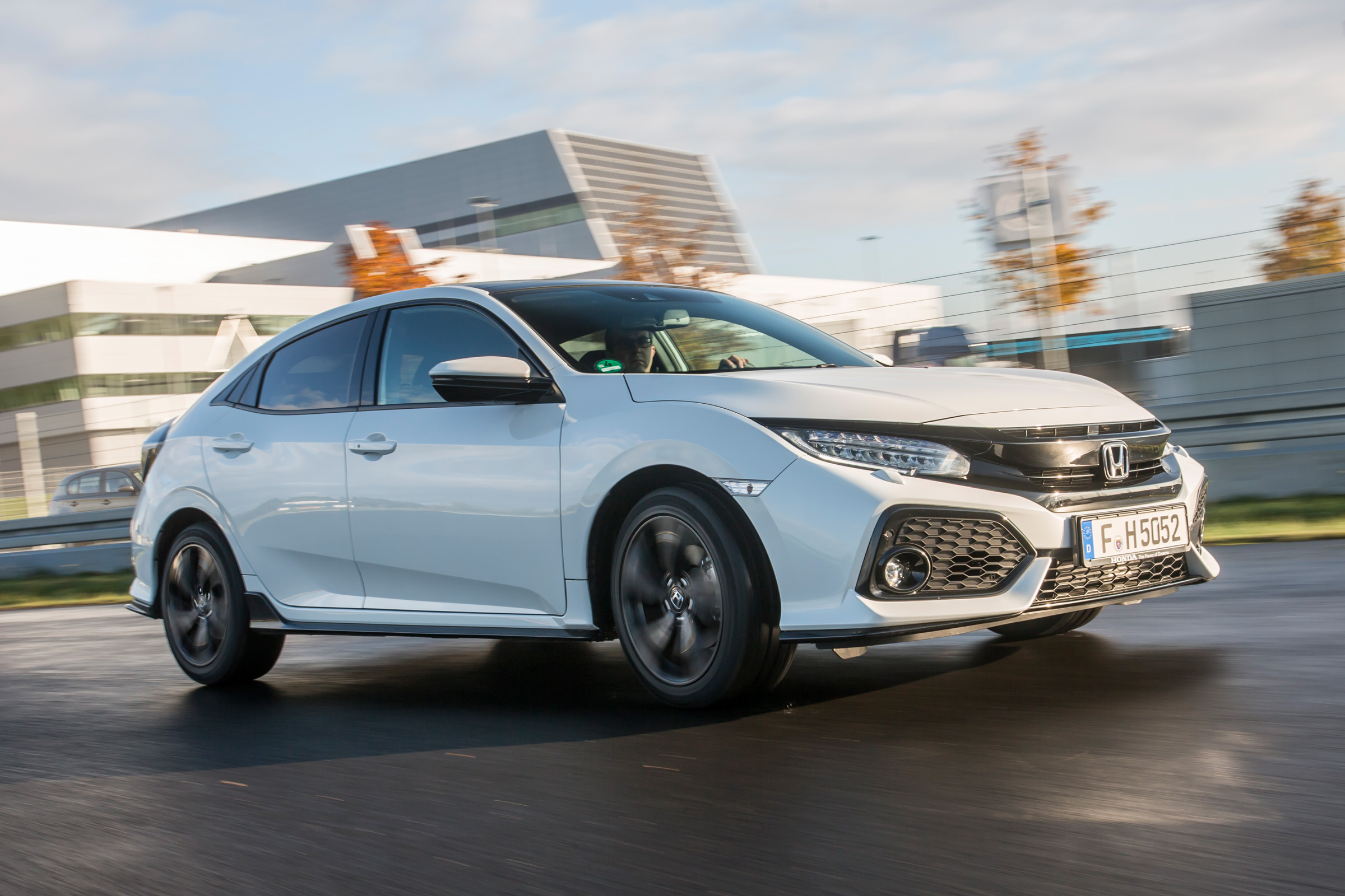 Honda Civic 2016 prototype - front tracking 3