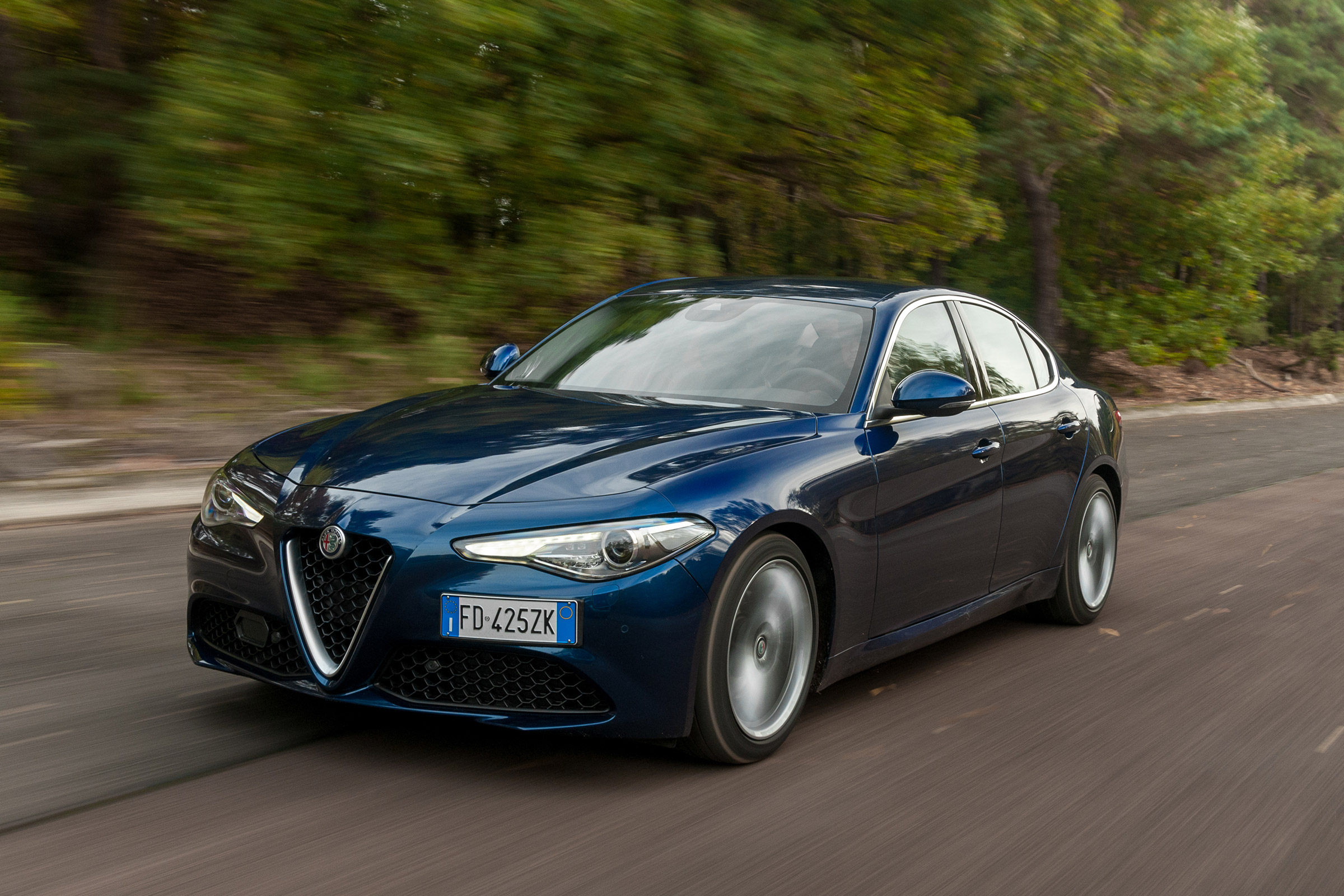 Alfa Romeo Giulia - front