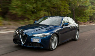 Alfa Romeo Giulia - front