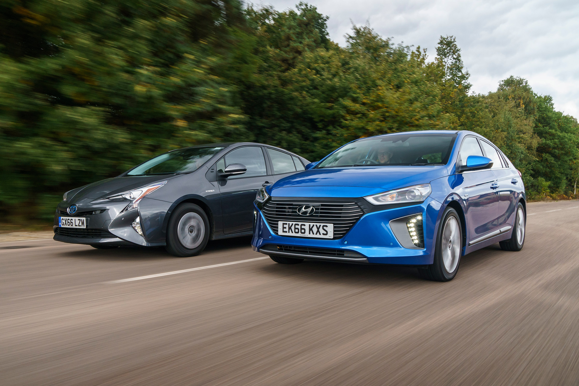 Hyundai Ioniq vs Toyota Prius - header