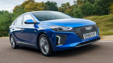 Hyundai Ioniq - front action