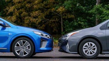 Hyundai Ioniq vs Toyota Prius - fronts