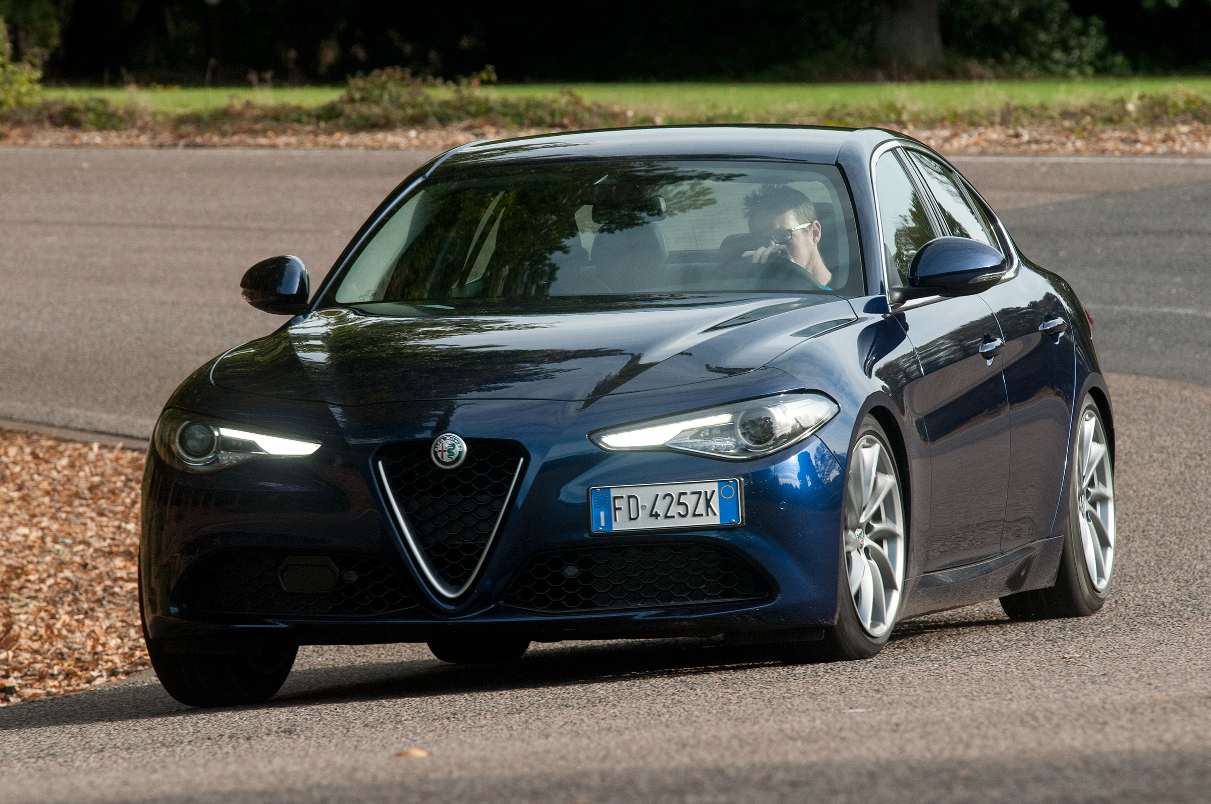 Alfa Romeo Giulia - front cornering