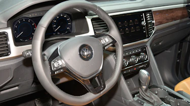 Volkswagen Atlas - LA Motor Show interior