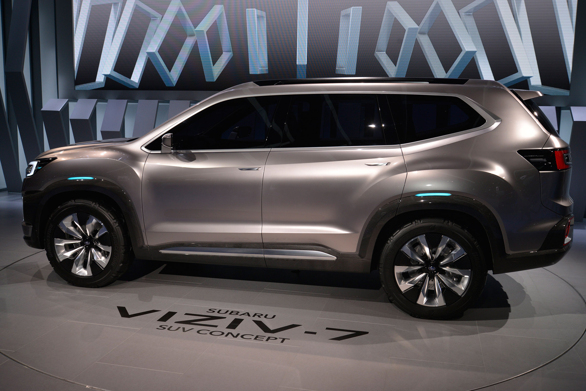 Subaru VIZIV-7 SUV Concept - LA Motor Show side