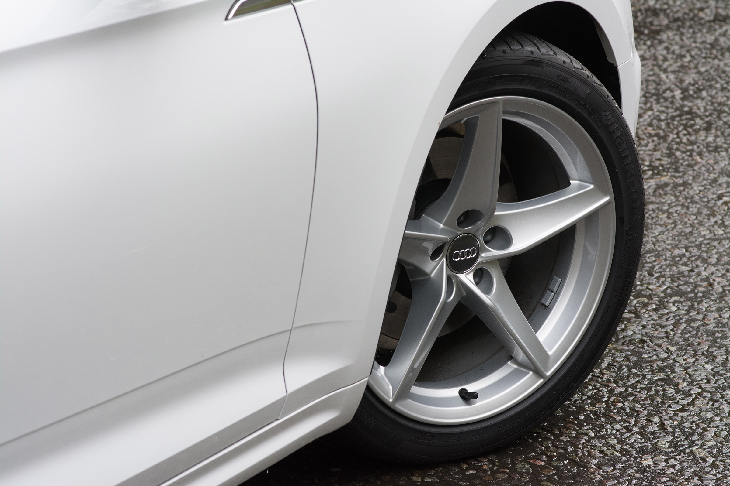 Audi A5 Coupe 2.0 TDI - wheel