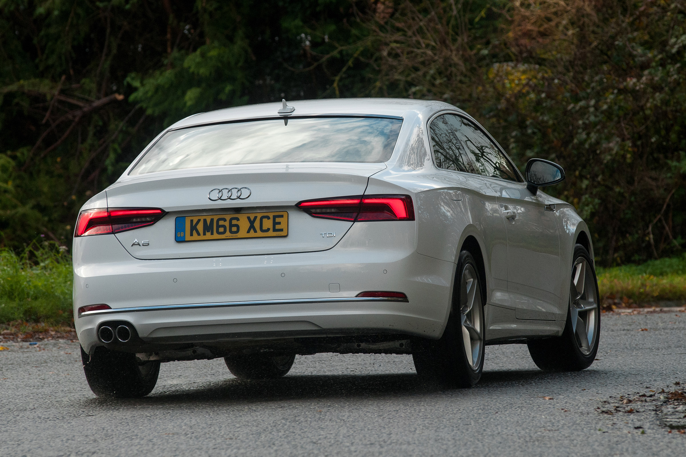 Audi A5 Coupe 2.0 TDI - rear cornering