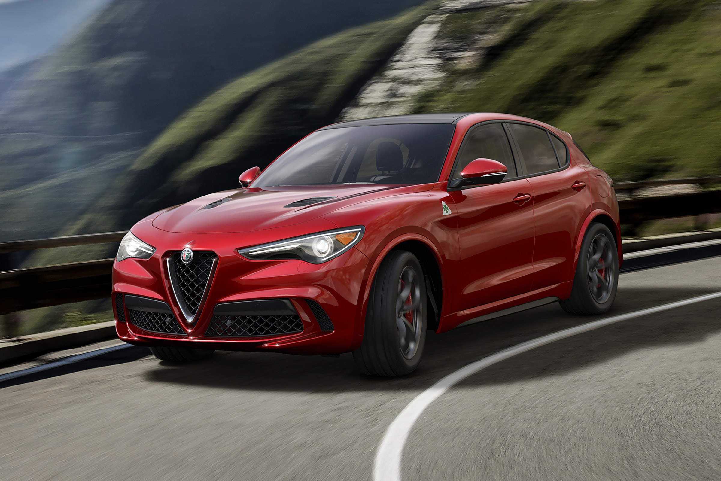 Alfa Romeo Stelvio - action front