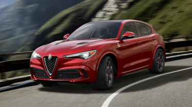 Alfa Romeo Stelvio - action front