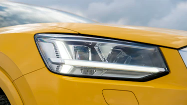 Audi Q2 1.4 TFSI - front light detail