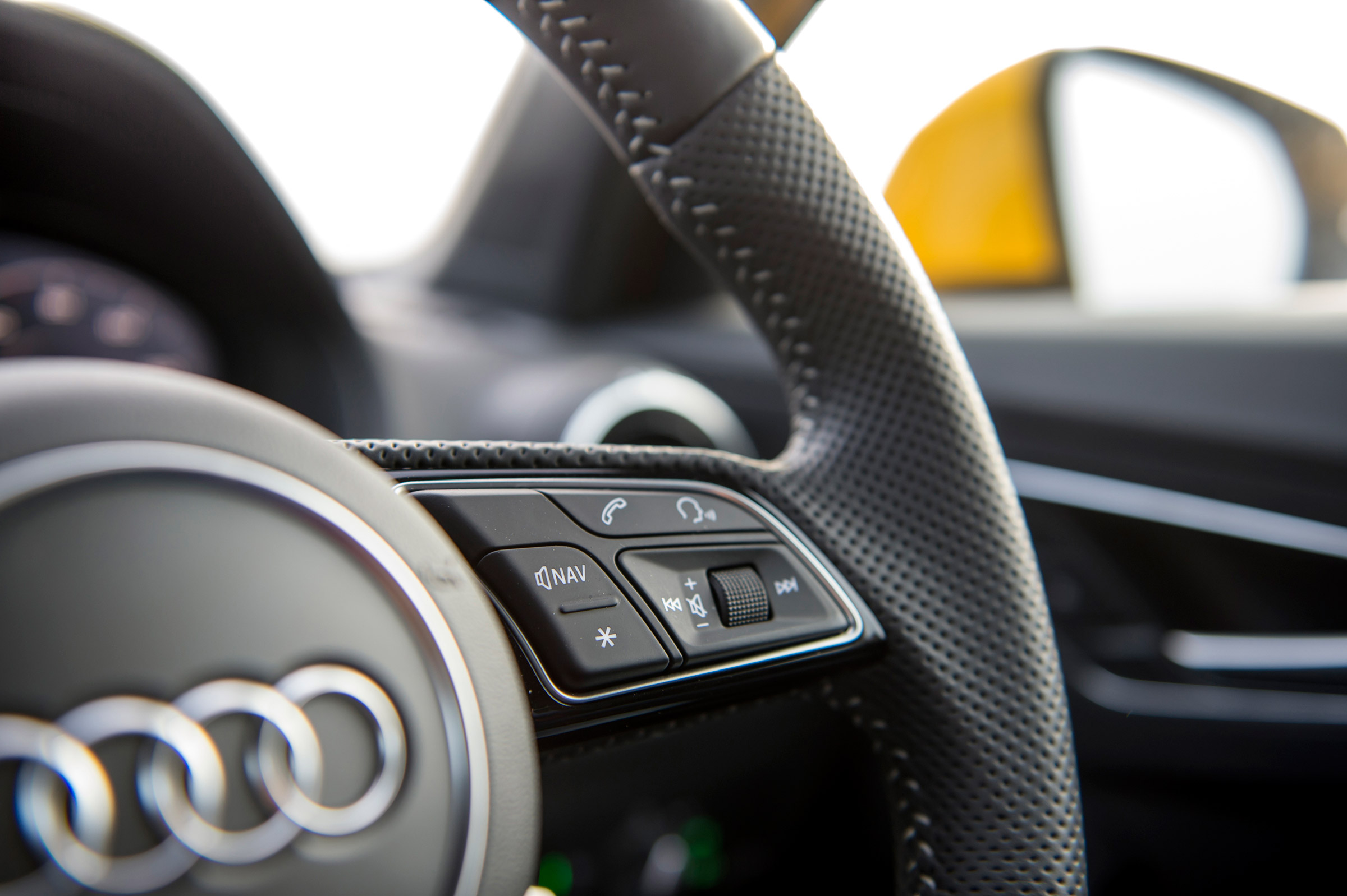 Audi Q2 1.4 TFSI - steering wheel