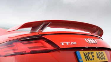 Audi TT RS 2016 - spoiler