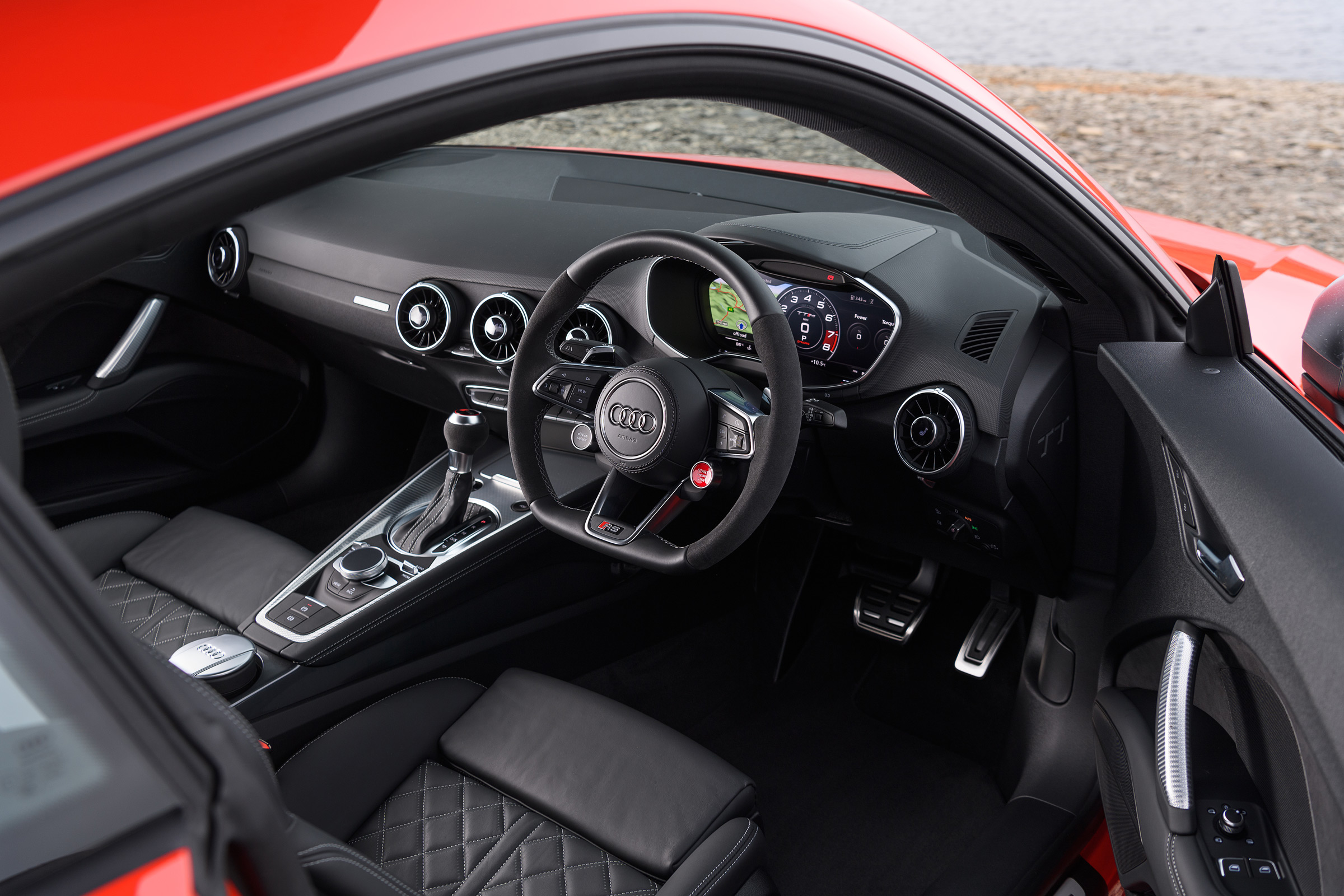 Audi TT RS 2016 - interior