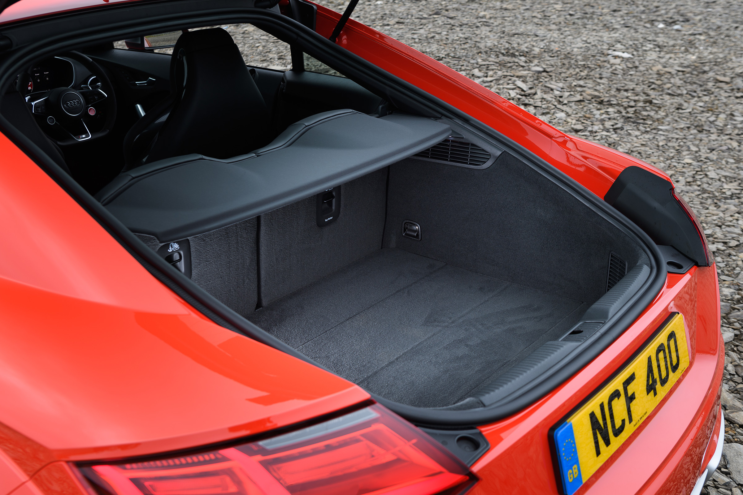 Audi TT RS 2016 - boot