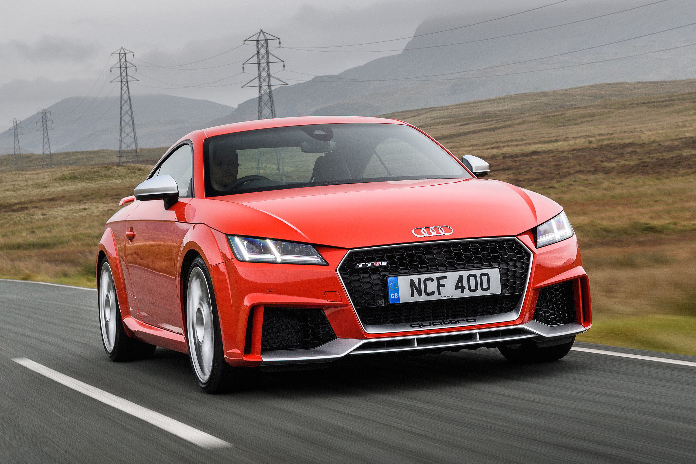 Audi TT RS 2016 - front tracking