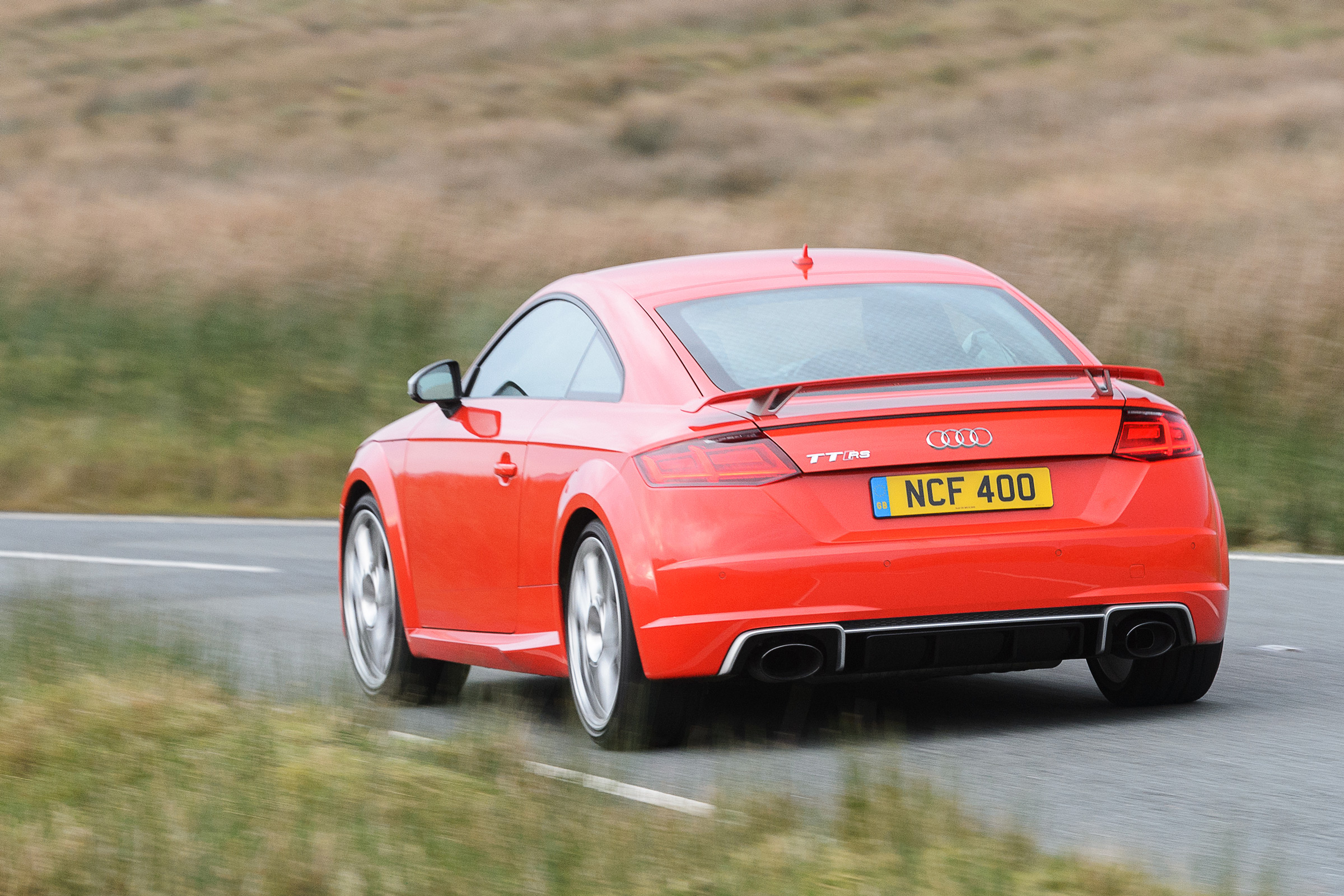Audi TT RS 2016 - rear cornering