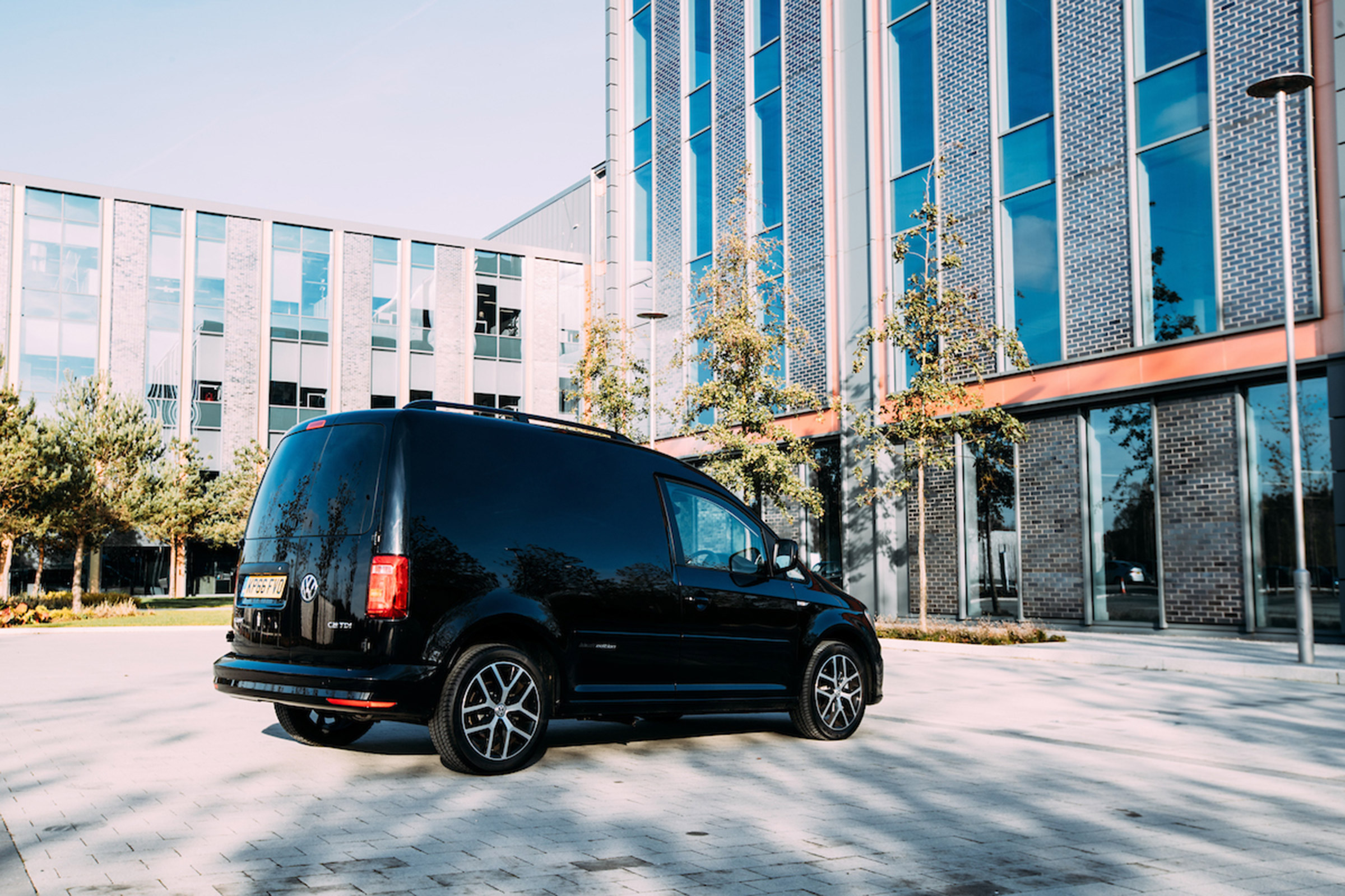 Caddy Black Edition