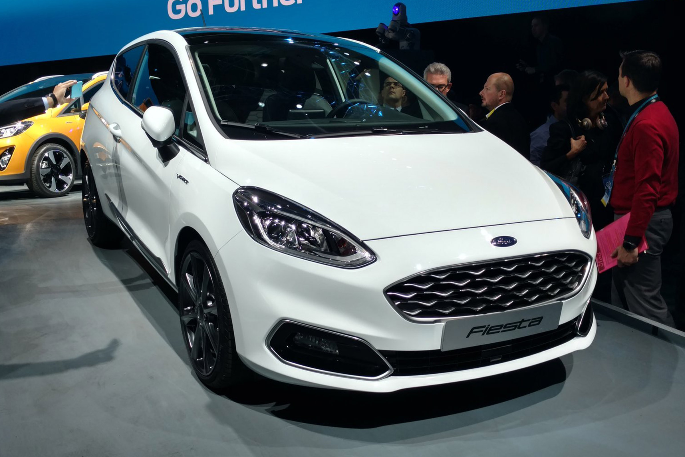 New 2017 Ford Fiesta Vignale - presentation front