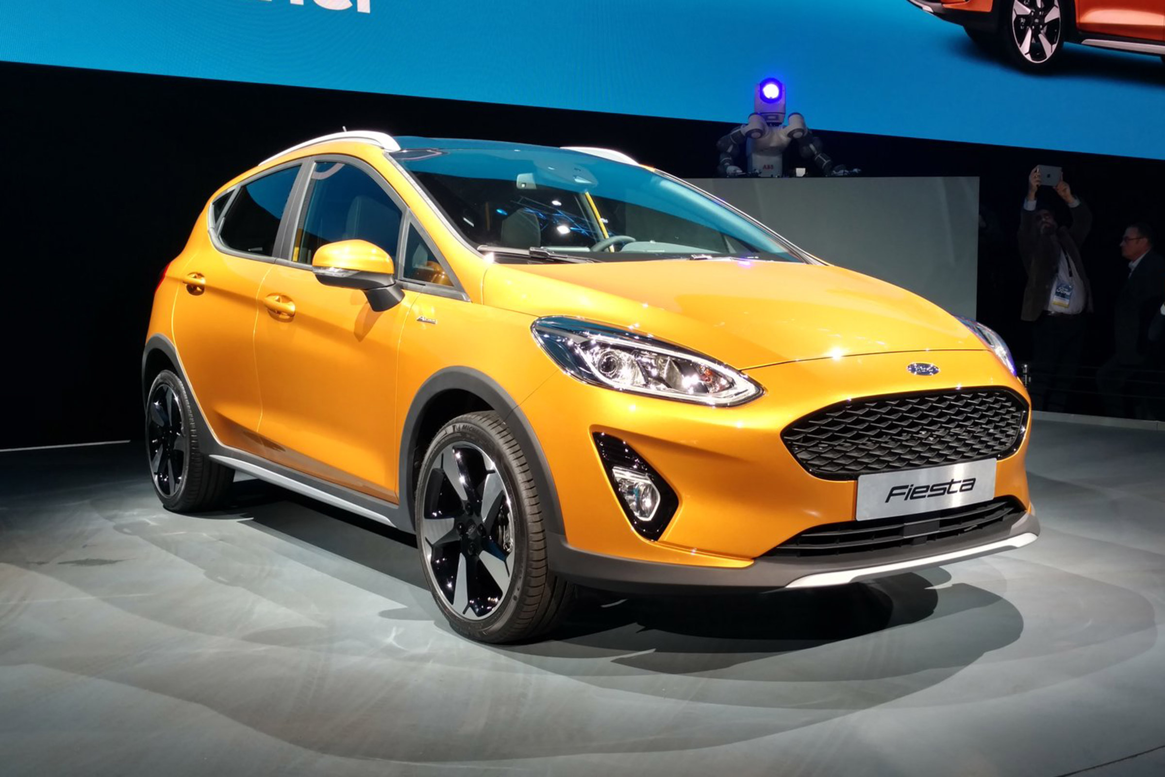New 2017 Ford Fiesta Active - presentation front