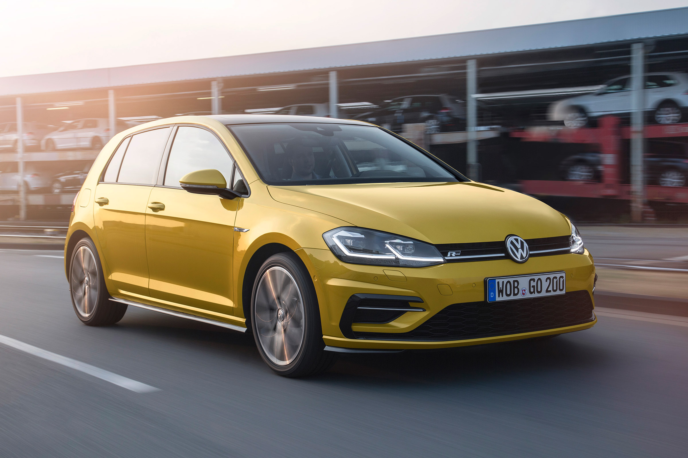 New 2017 Volkswagen Golf - front