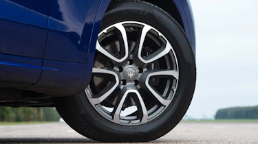 Maserati Levante - wheel