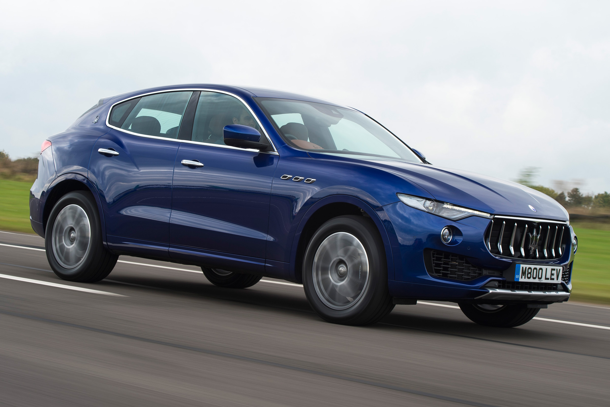 Maserati Levante - front tracking