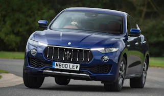 Maserati Levante - front cornering