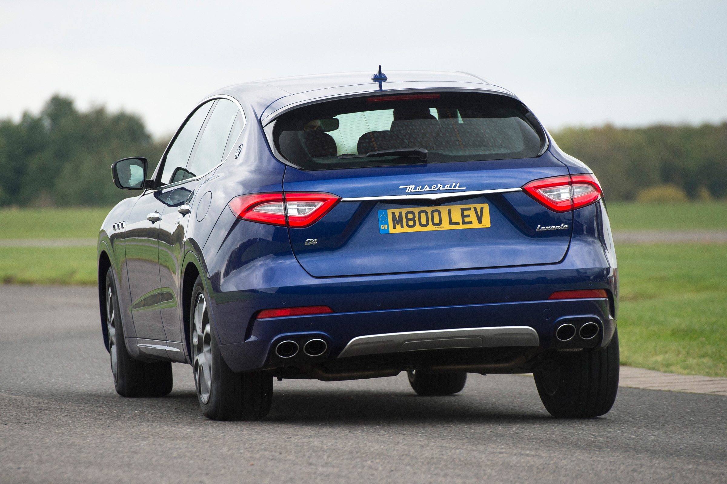 Maserati Levante - rear cornering