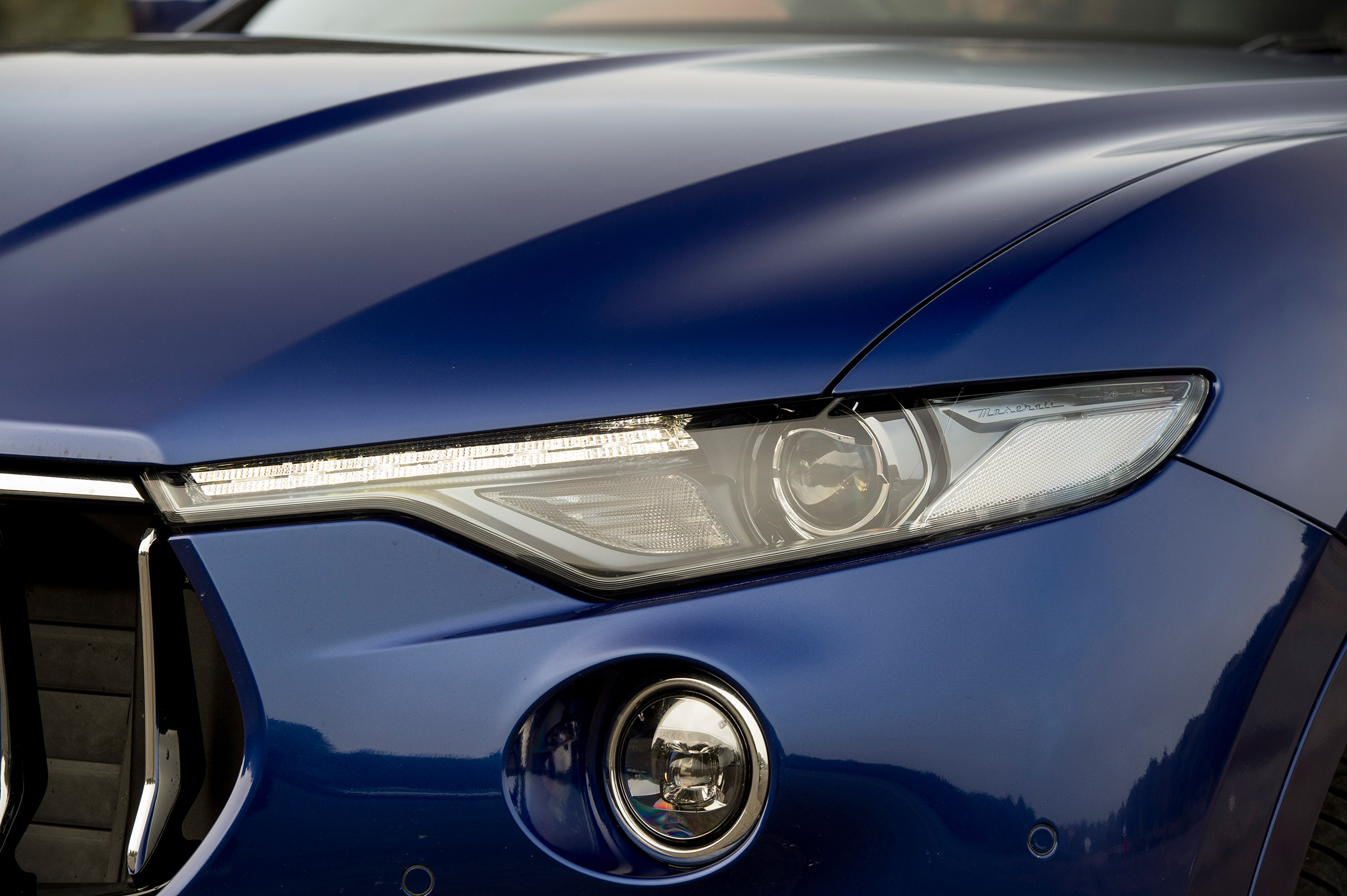 Maserati Levante - front light detail