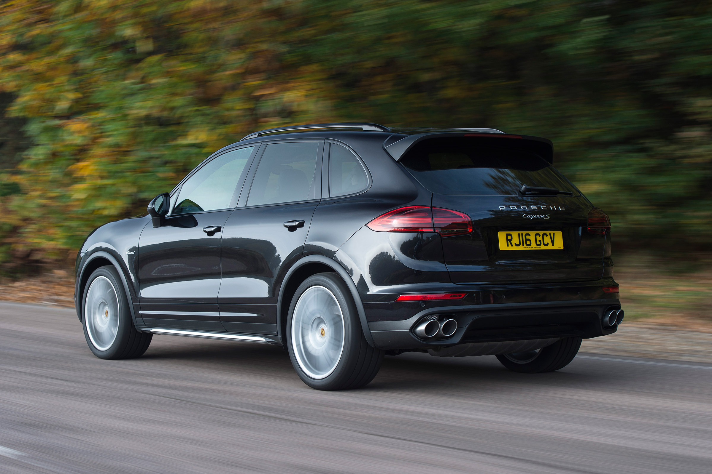 Porsche Cayenne Diesel - rear