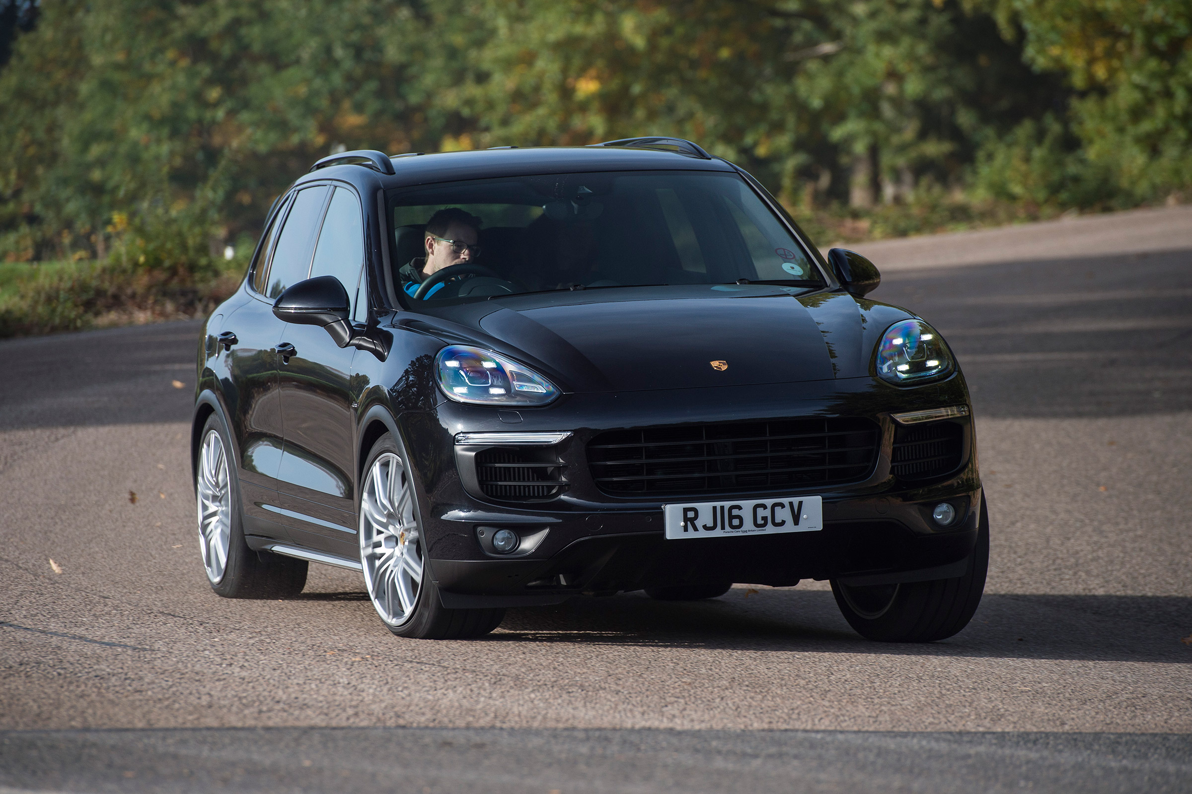Porsche Cayenne Diesel - front cornering