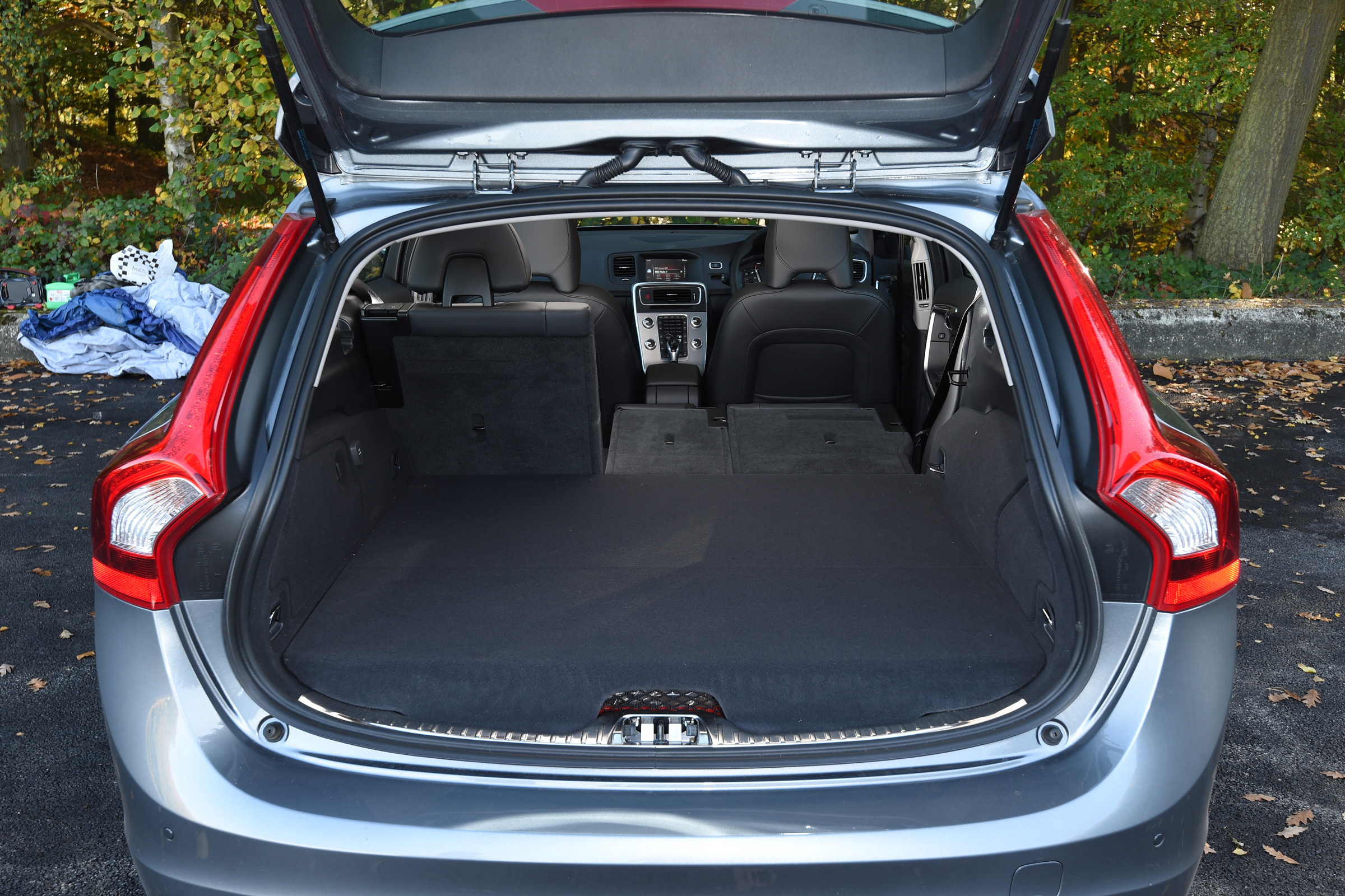 Volvo V60 D5 Twin Engine - boot